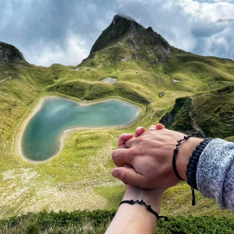 PULSERA MONTAÑA NEGRA